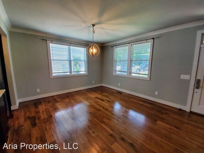 Building Photo - 3 br, 2.5 bath House - 1510-A Montgomery Ave.