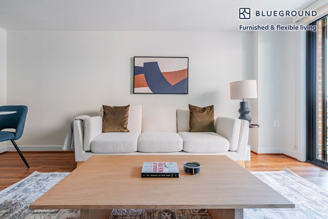 Building Photo - 2500 Clarendon Blvd