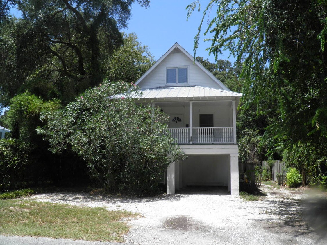 Primary Photo - 1243 George Lotson Ave