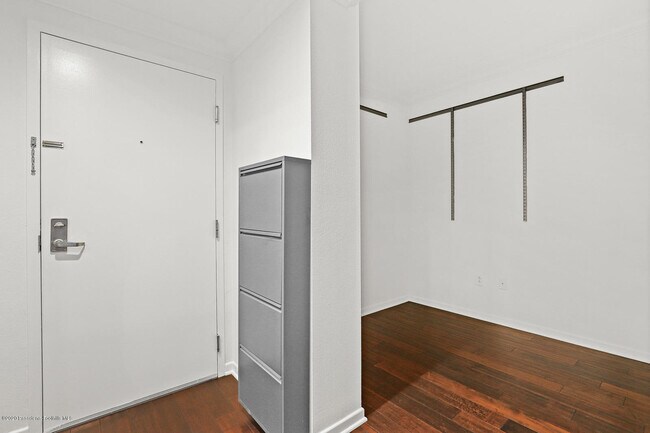 Building Photo - 111 S De Lacey Ave