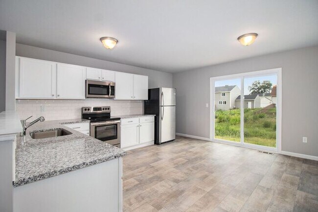 Building Photo - 103 Singleton Dr
