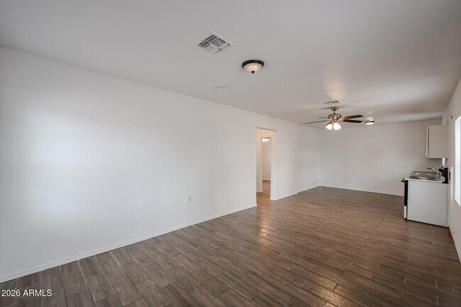 Foto del edificio - 1215 W Pima St
