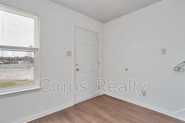 Foto del edificio - 2756 Peach St