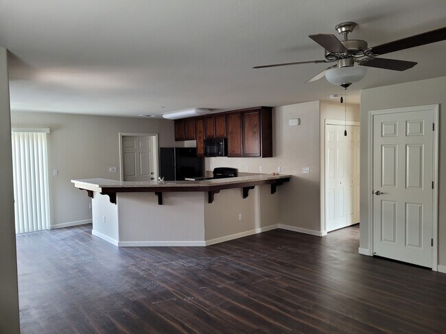 Building Photo - 2159 Bella Oaks Dr