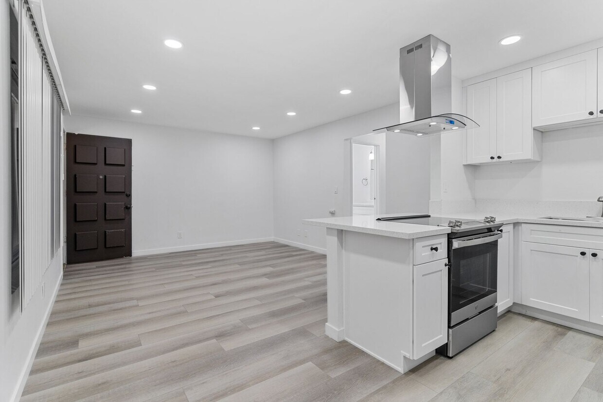 Foto principal - 908 Roswell Avenue