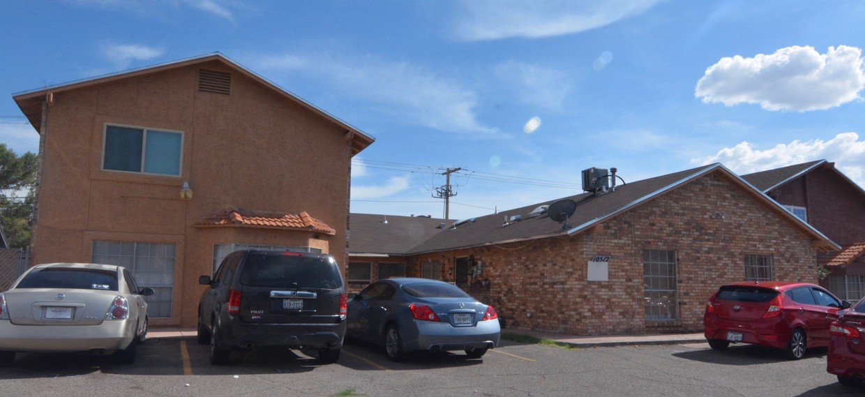 Primary Photo - 10512 Ashwood Dr