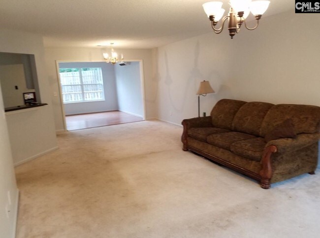 Building Photo - 1002 ADERLEY Oak Dr