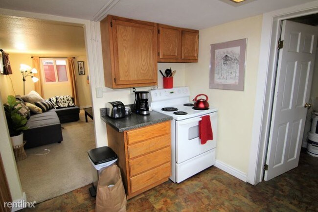 Foto del edificio - 2 br, 1 bath Apartment - 318 1/2 Scott Ave