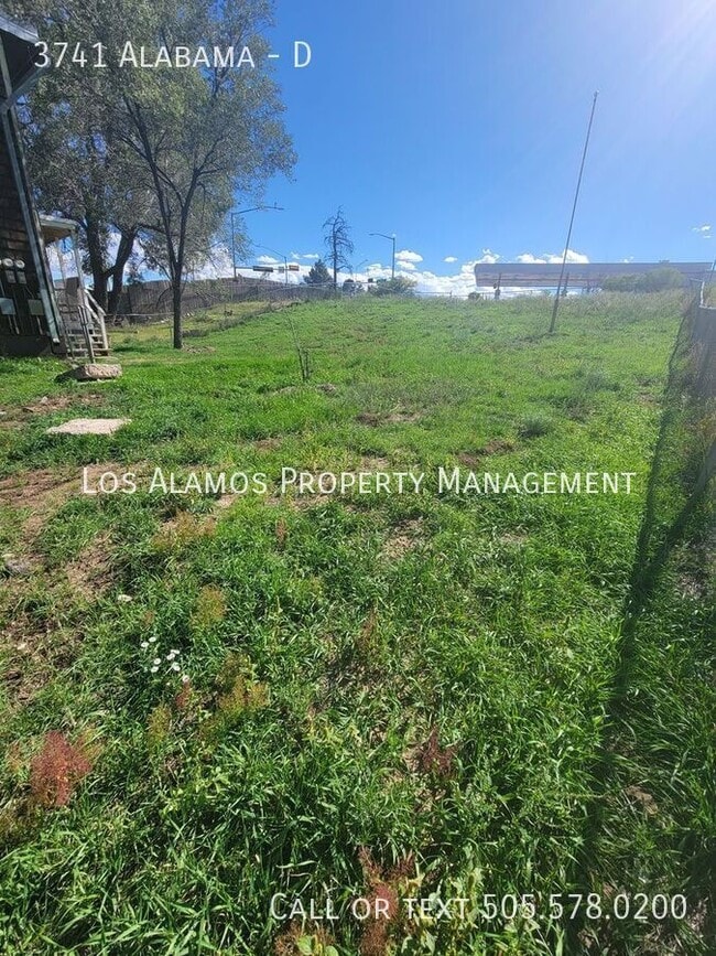 Foto del edificio - 3741 Alabama-D