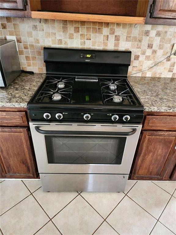 Foto del edificio - 10870 Willow Meadow Cir