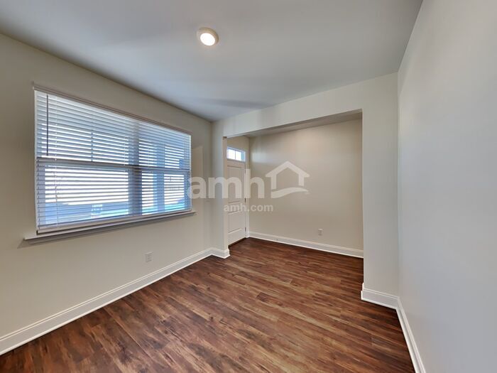 Foto principal - 2068 Williamshire Ln