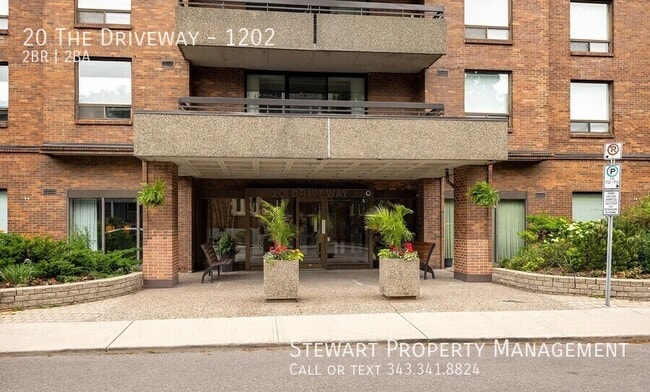 Building Photo - 20 The Driveway