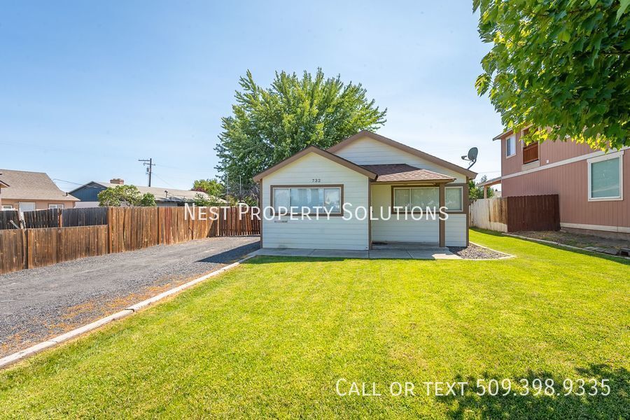 Foto principal - Charming home on a large lot!