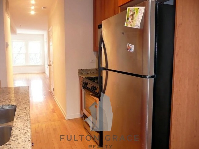 Foto del edificio - 4952 N Ridgeway Ave