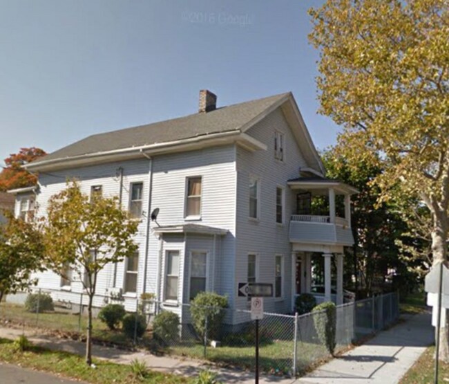 Building Photo - 244 Edgewood Ave