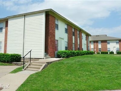Foto del edificio - 1433 S 107th East Ave