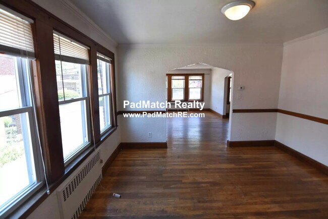 Foto del edificio - 236 Corey Rd