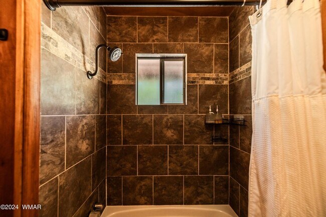 Foto del edificio - 3396 Navajo Dr