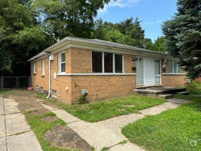Building Photo - 2264 Stieber St