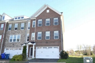 Building Photo - 3505 Flagstone St