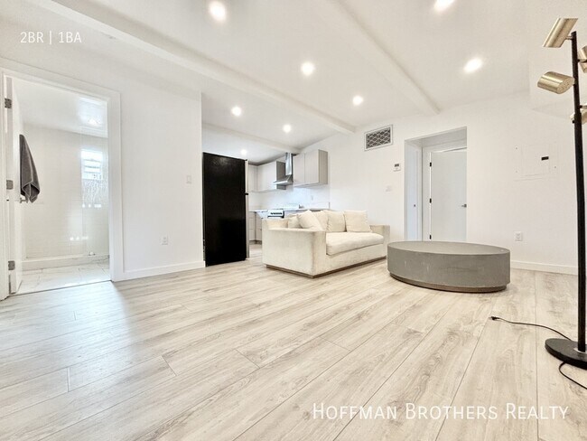 Foto del edificio - 1570 Yosemite Dr