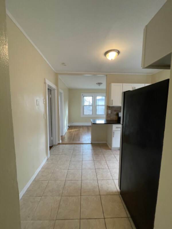 Building Photo - 408 Anderson Ave