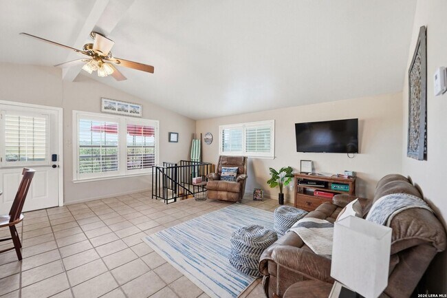 Foto del edificio - 2681 Lakeview Dr