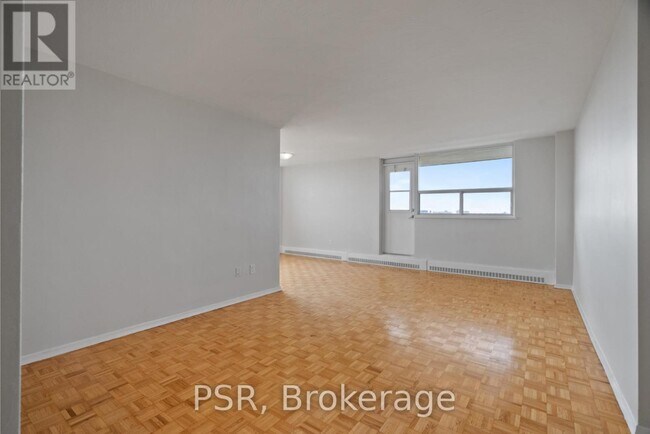 Building Photo - 105-105 Rowena Dr