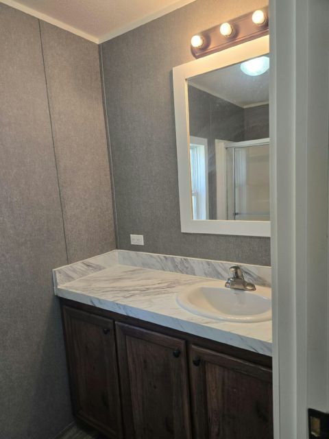 Foto del edificio - 12344 Seminole Blvd