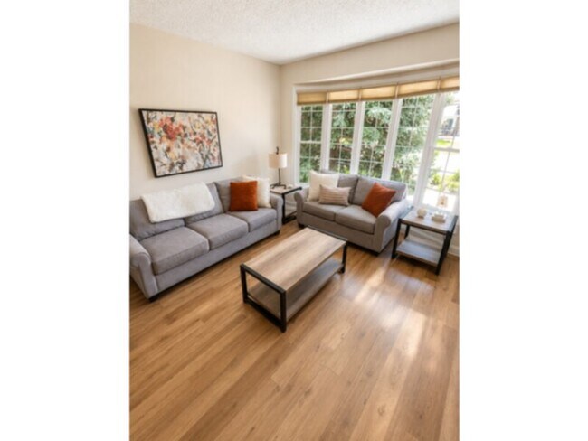Foto del edificio - 9341 Chambray Ln
