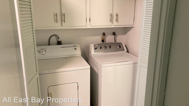 Building Photo - 2 br, 1 bath House - 40 Emery Bay Drive