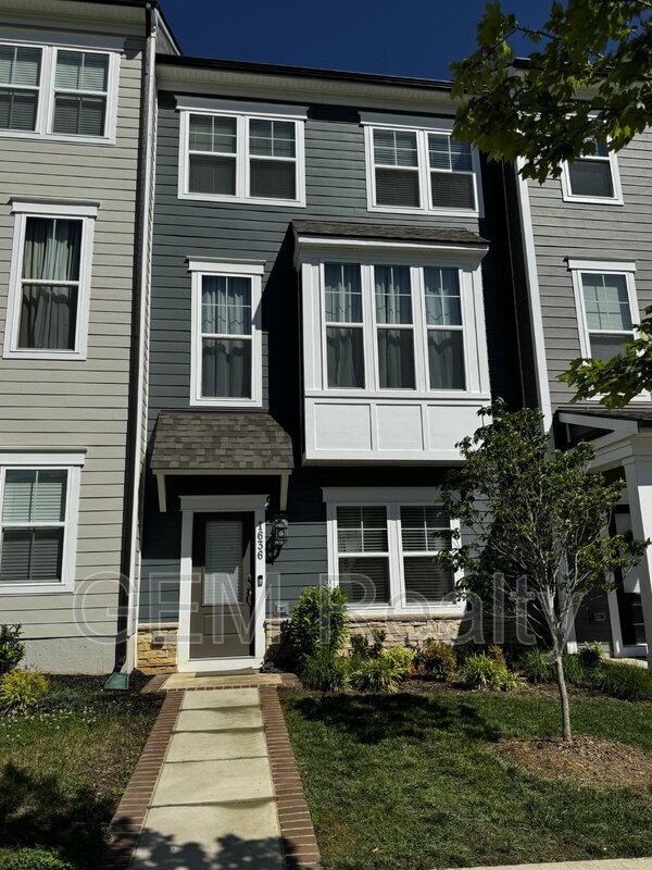 Foto del edificio - 1636 Bay Cedar Dr