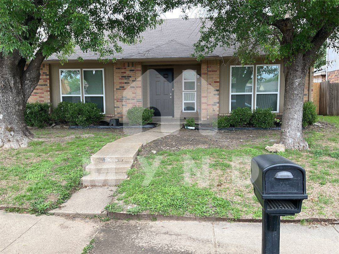 Primary Photo - 9511 Rutherglen Dr