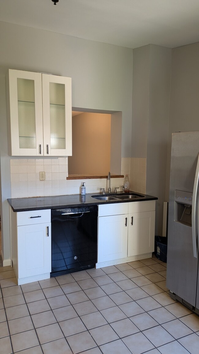 Photo - 624 E Hector St Townhome