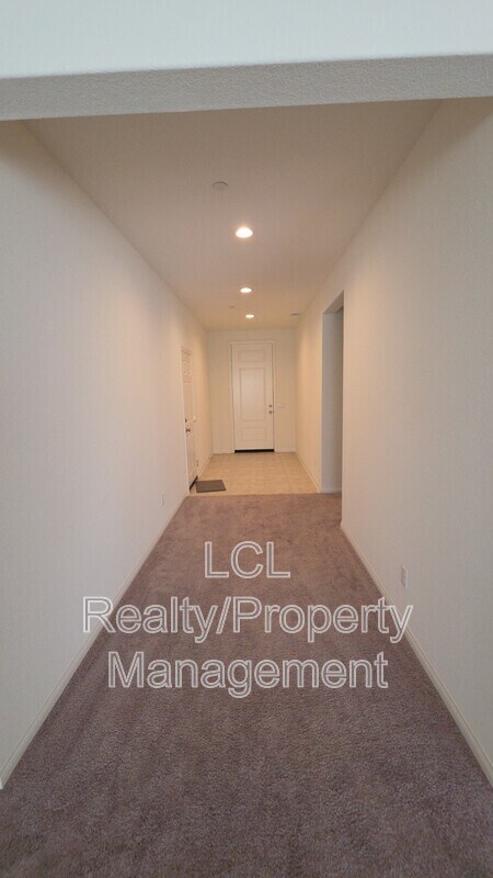 Building Photo - 28149 Echo Ct.