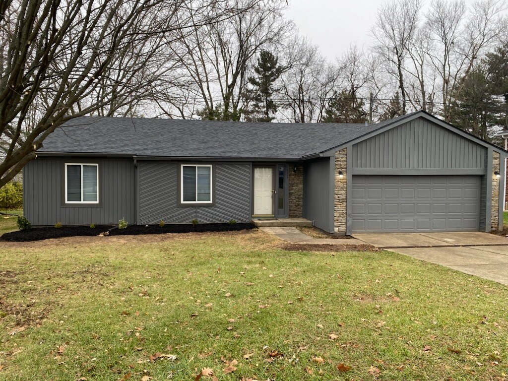 Front - 9005 Thelma Ln