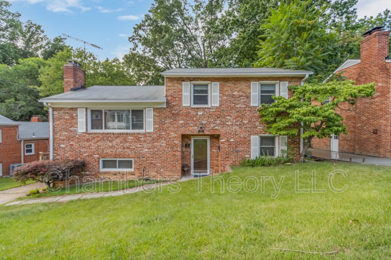 5209 6th Pl S, Arlington, VA 22204 House Rental in Arlington, VA