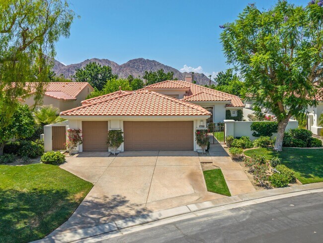 Foto del edificio - 57461 Spanish Hills Ln