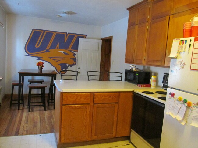 Foto del edificio - 1109 W 20th St