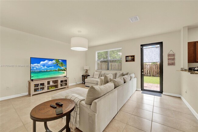 Foto del edificio - 22746 SW 92nd Pl