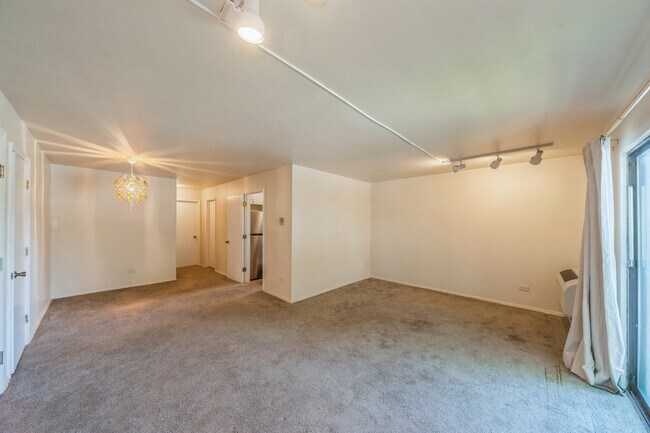 Building Photo - 270 12th St
