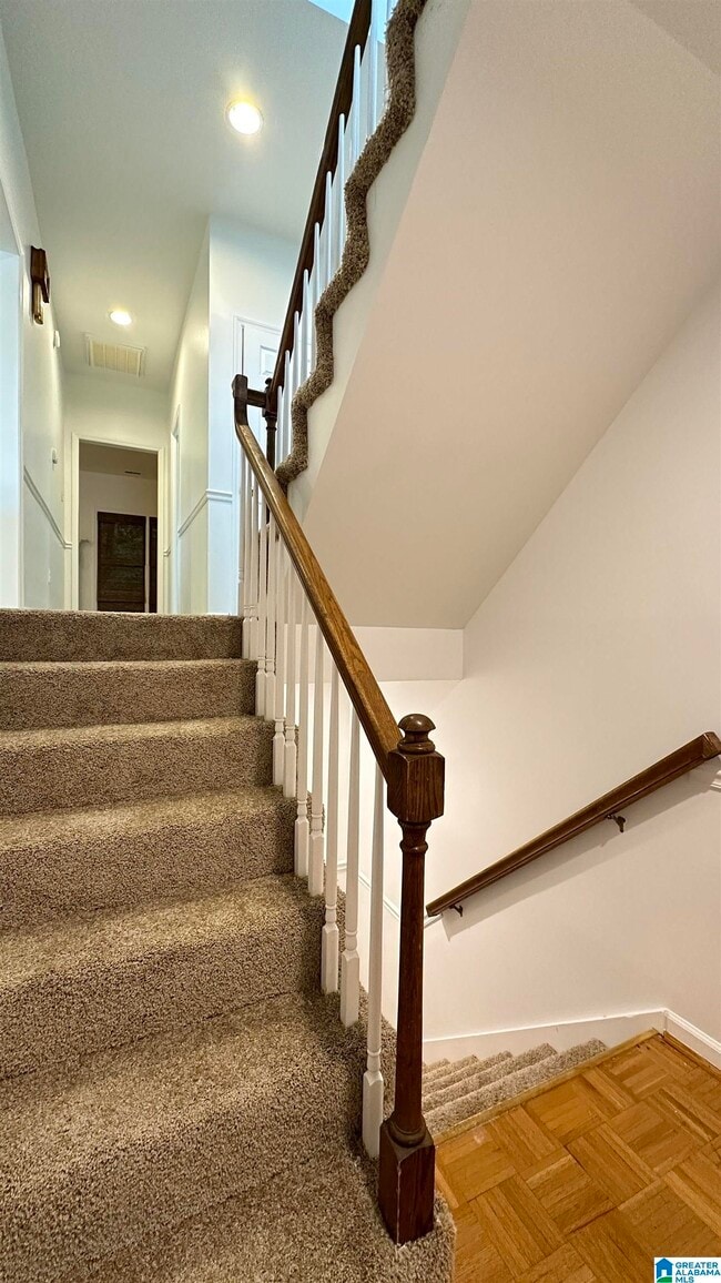 Building Photo - 103 Meadow Croft Cir
