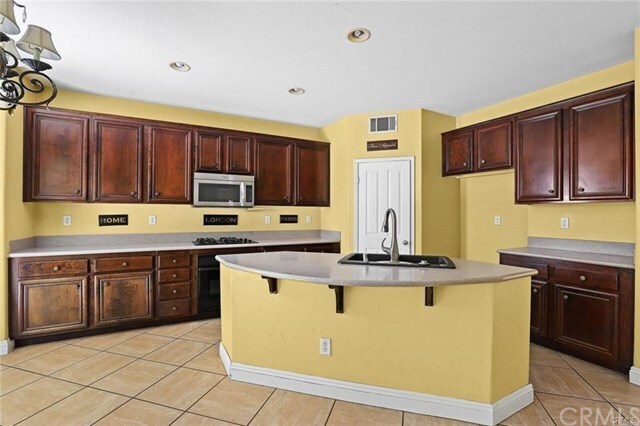 Foto del edificio - 5251 Renoir Ln