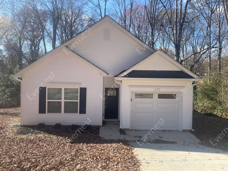 225 Tanner St, Gastonia, NC 28052 House Rental in Gastonia, NC
