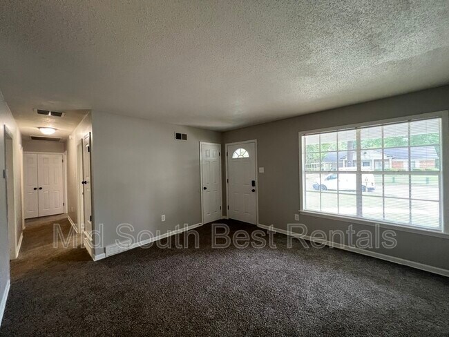 Foto del edificio - 3775 Windy Ave