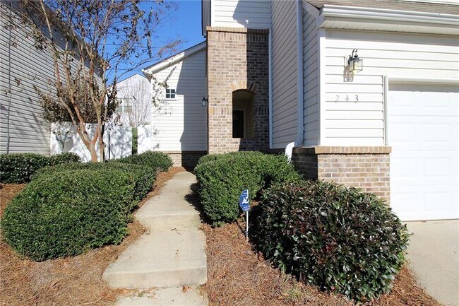 Building Photo - 243 Hiawassee Dr
