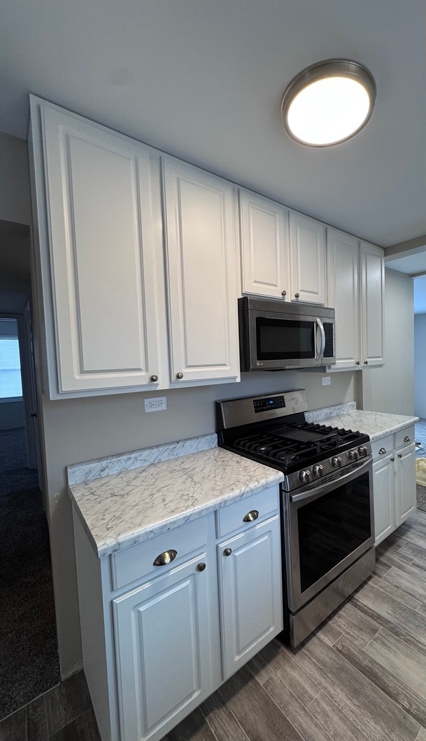 Foto del edificio - 14240 Linder Ave