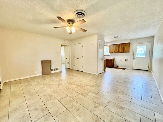 Foto del edificio - 2620 Denison St