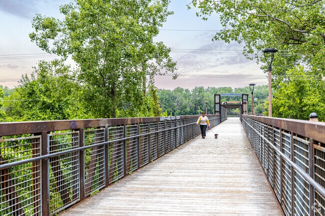 The River View Peak offers a majestic view of the Missouri River.