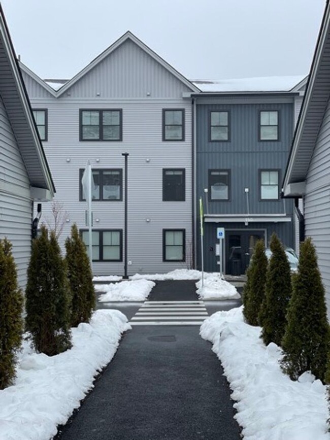 Foto del edificio - 150 Scarborough Downs Rd
